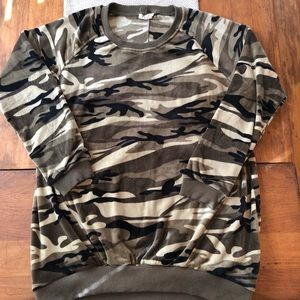 Camo velour sweatshirt